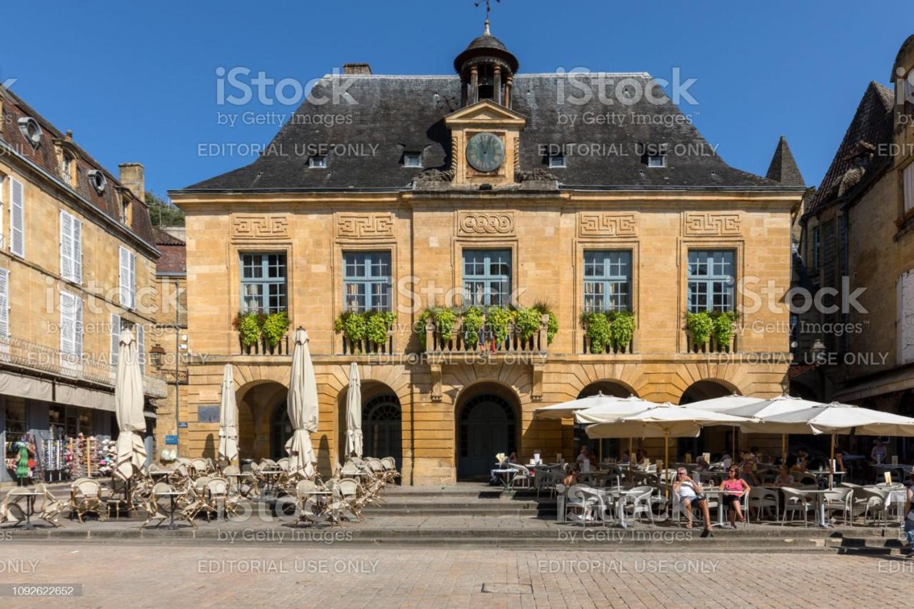 Apartment Fontaine De L'Amour Сарла-ла-Канеда Экстерьер фото